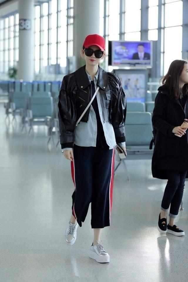 时尚难懂，戚薇衣服里面塞“鸡腿”, 王鸥的鞋子看到很懵