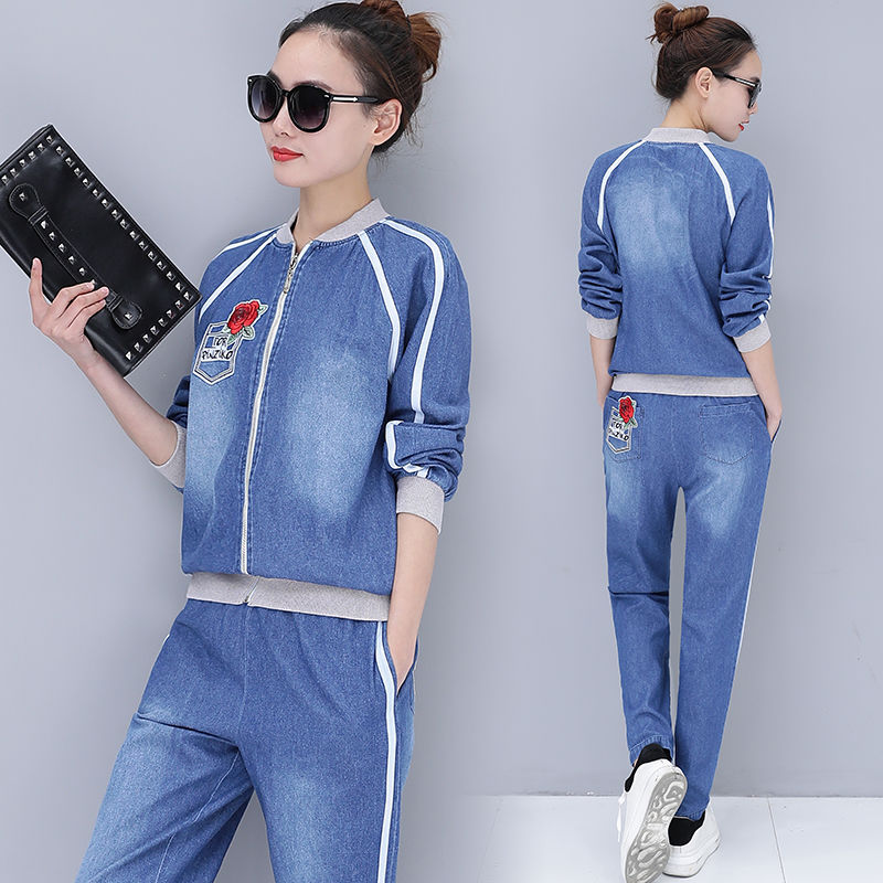 70后女人注意了，如今不流行连衣裙了，穿时髦两件套才显美显嫩