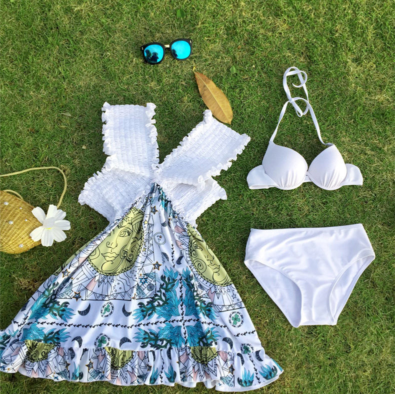 三伏天海边纳凉，比基尼+丁字裤，时尚清凉，秀出翘臀，美得爆哦