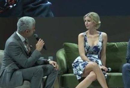 伊万卡不穿套装:宽松连衣裙都能穿满，图四机智防走光满分!