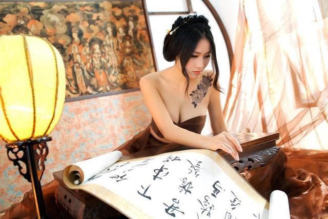 大家怎么看待有纹身的女生，会给人什么感觉？