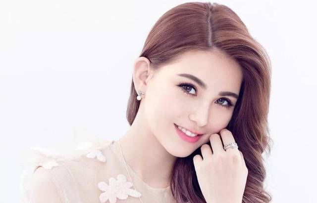 「杨颖」戚薇中韩混血，杨颖中德混血，包贝尔呢