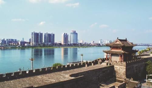  堪称：假如湖北省会转换，这座城市堪称“明日巨星”，是你所在