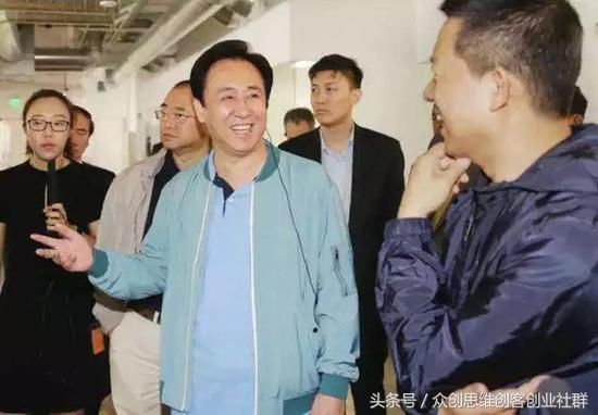 先丢了首富，新能源汽车计划也搁浅，这位CEO最近很郁闷