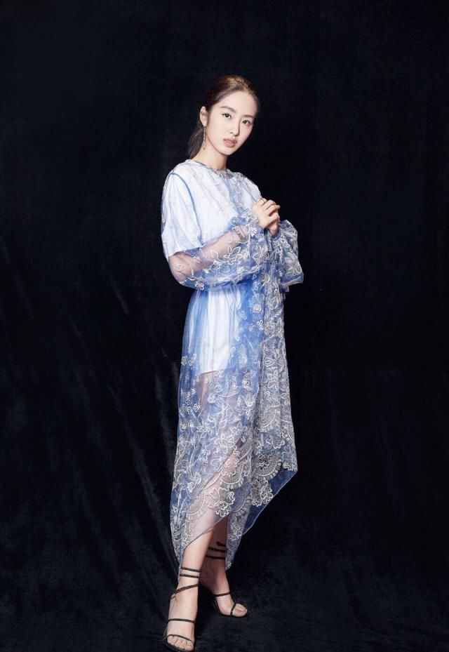 学会这么凹连衣裙，这个夏天就不愁了