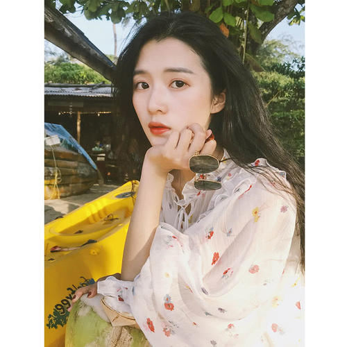 今年巨火的：淑女裙，比旗袍还洋气，8090后穿时髦翻翻