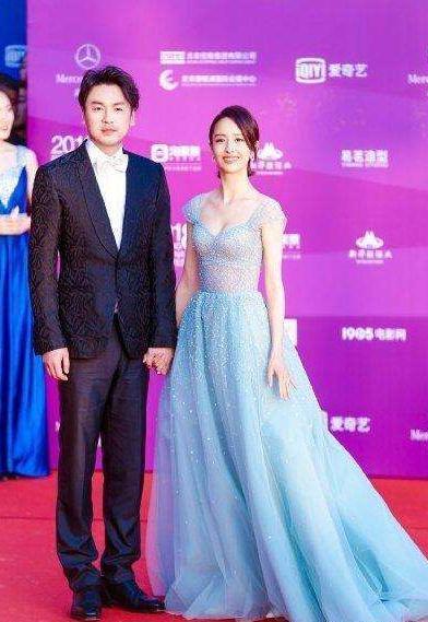 舒淇应该感谢雷佳音, “雷式走红毯”刷屏, 舒淇穿的有多糟糕无人