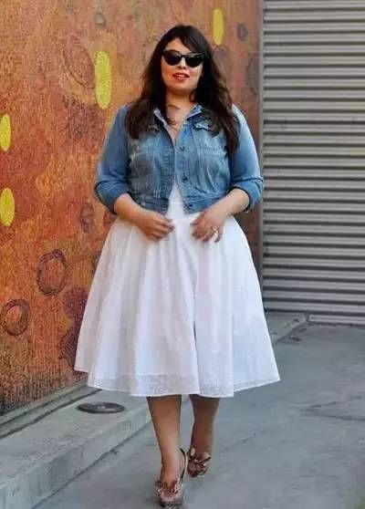 她很胖，但是她却把衣服穿的如此漂亮!