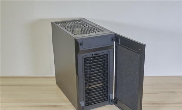  [S400]专注静音的小机箱！酷冷清风侠 S400机箱图赏