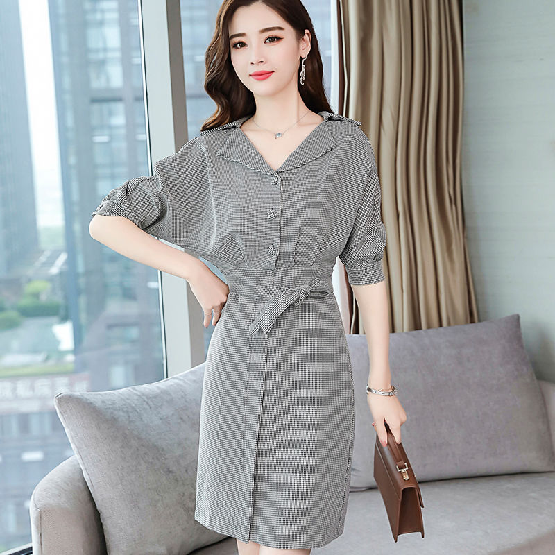 迷人包臀裙，性感又妩媚，让你的男神对你一见钟情