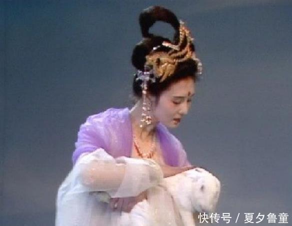  「部电视剧」《西游记》沙僧一场戏闫怀礼不能演，是迟重瑞替演，34年不被察觉