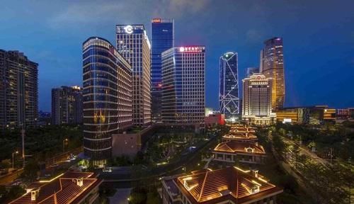  更是|全国最发达的二线城市，级别比省会还高，知名度更是超越省会城市