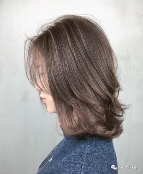  换季：夏季换季就该换发型