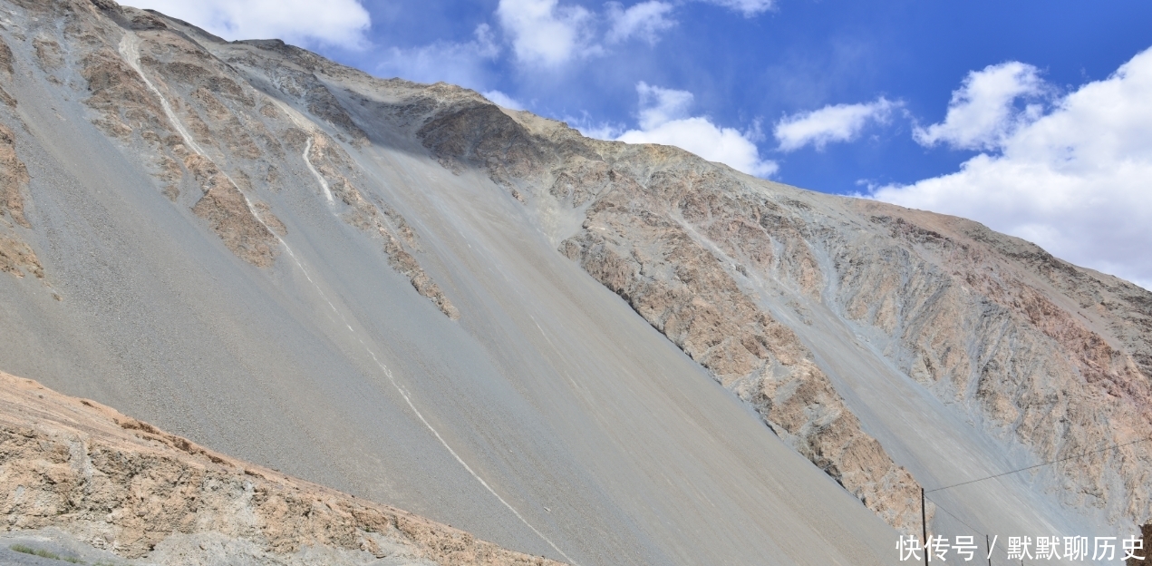 天路零公里出发,一小时海拔升高3000米,昆仑山脸色好严肃