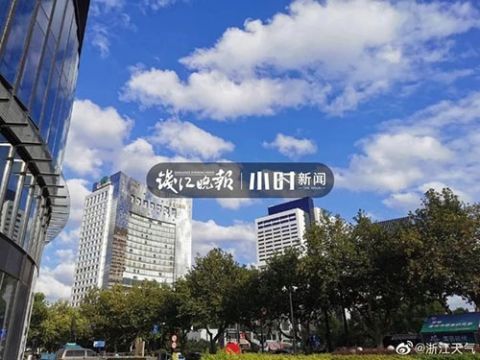  出门@今早出门被冻到没？周末杭城要刮大风！还有新台风即将生成