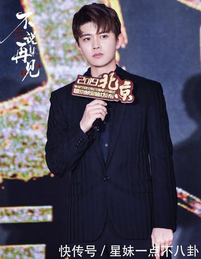 锦衣之下什么时候加更