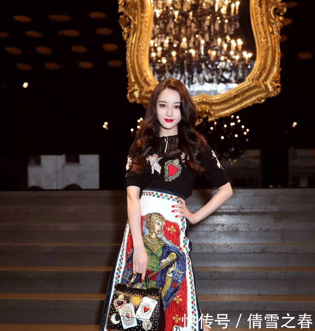 穿衣比模特还要好看的女星,杨幂古力娜扎上榜,杨颖美出新高度