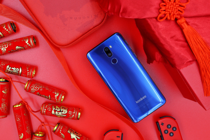 8000万像素的手机你见过吗? 酷比F1手机上手