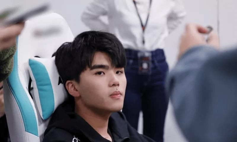  『赛后』FPX赛后采访整活，Doinb预定赛季MVP，小天：对上RNG会很有压力！