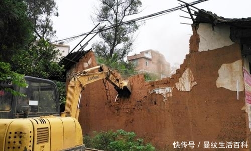 农村空心房被拆除，农民可以领补贴吗？大家要看，免得吃亏！