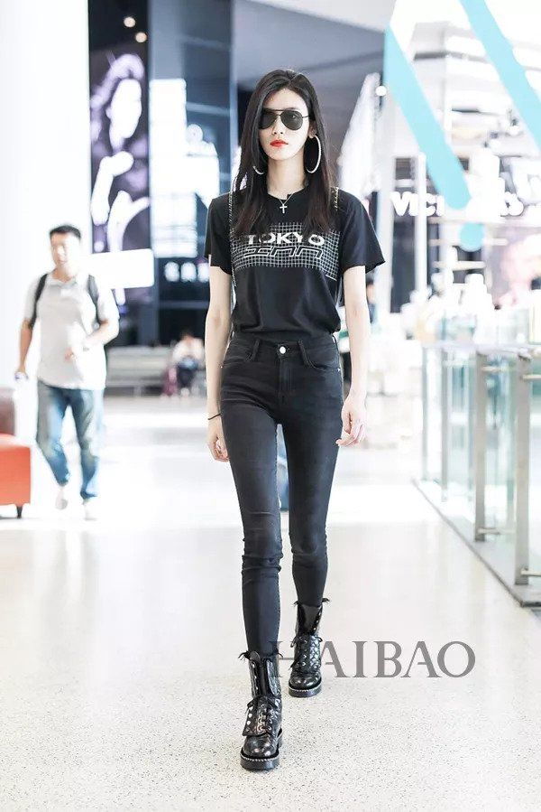 国模| 刘雯走起日系清新风，杜鹃依然气质范儿十足!