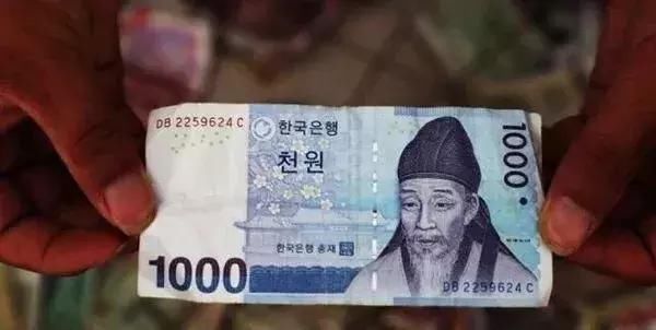 骗局又双叒翻新!女孩接“快递”电话后，支付宝的7万突然消失了