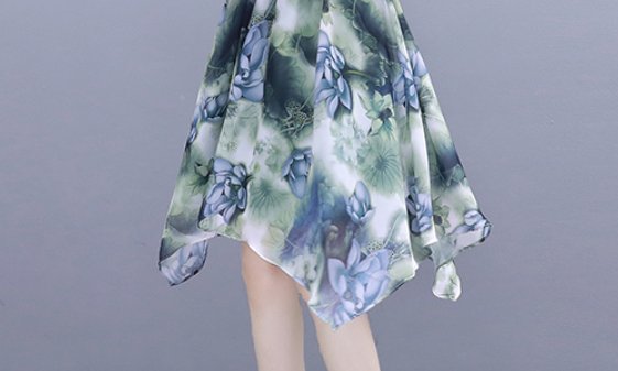 中秋回家，没钱也要打扮美美哒，穿这时髦秋裙，让你美的楚楚动人