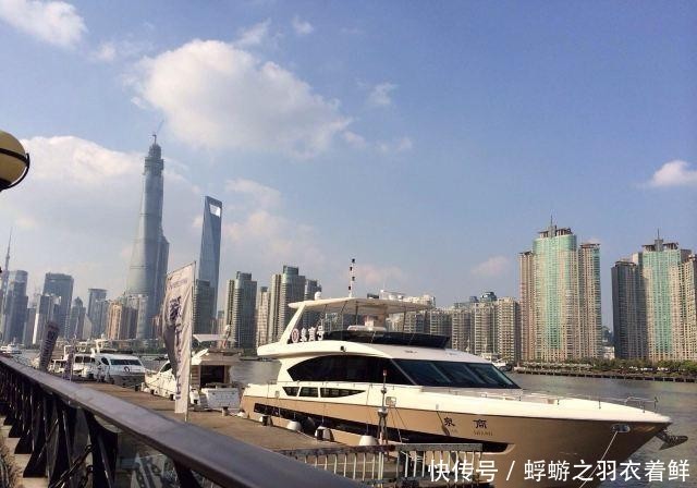 外滩最佳拍摄地VS东方明珠塔旋转餐厅等美食,哪个是你的最爱?