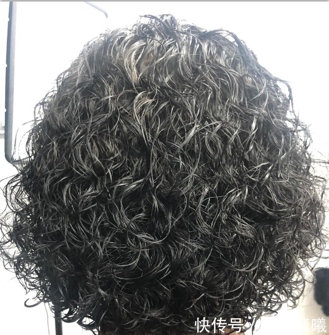 喜欢:越剪越流行发型21款,瘦脸时尚美美哒,喜欢吗