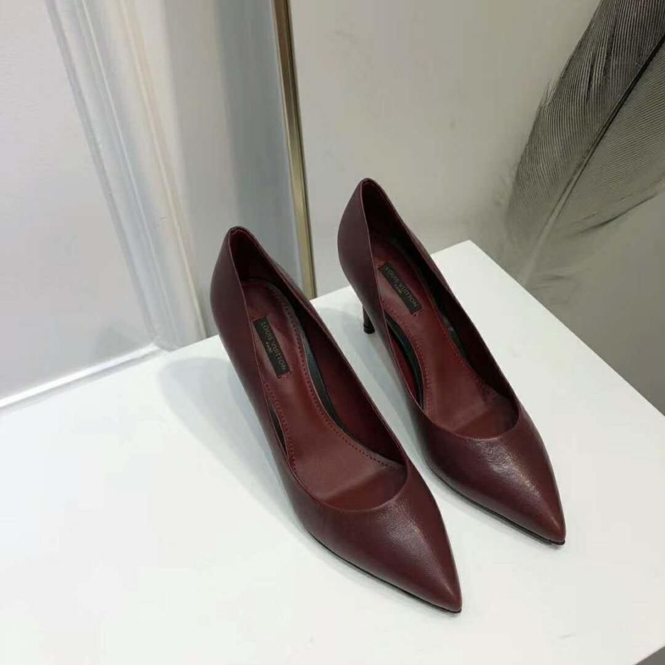 干货:初秋女生应该人手一双的高跟鞋，不点进来绝对后悔