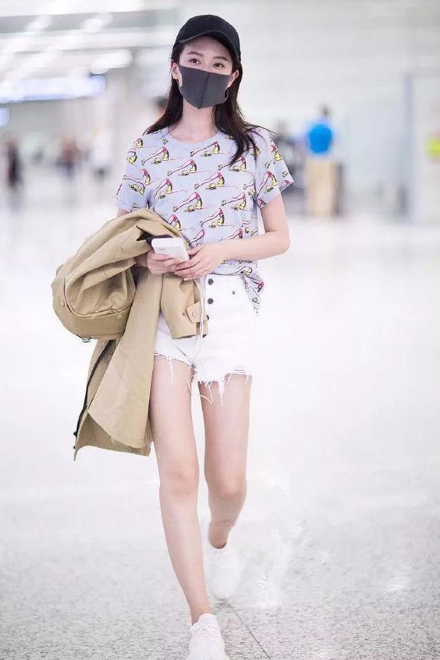 乔欣方脸才是“清流脸“，根本不用瘦！网友：素颜够真实，腿够长