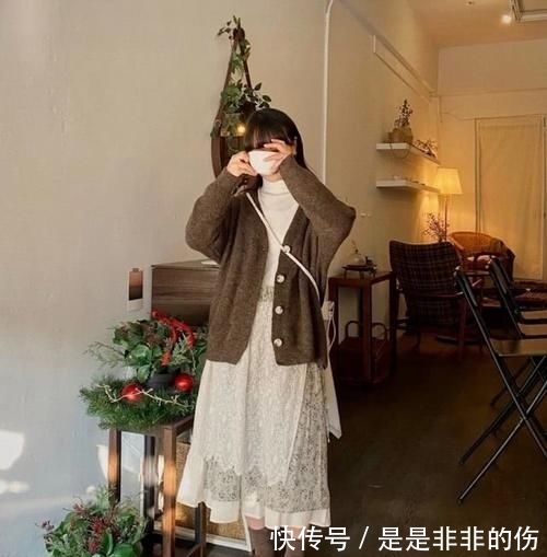 「把女生们」上班到底穿什么?这几款单品配裙子后,女老板见了都要照着穿
