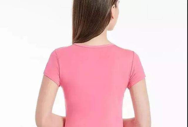 日韩妹子人手一件的神装BraT，夏天不穿内衣也敢上街逛!