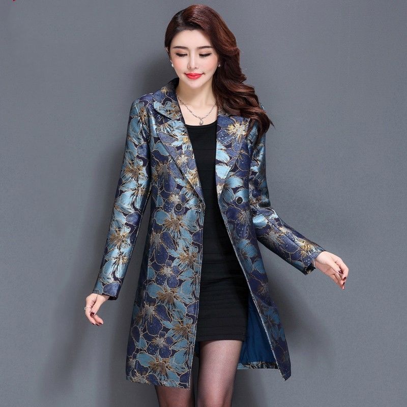 女人尽量少穿开衫，太土!试试这样穿外套，简直太洋气了