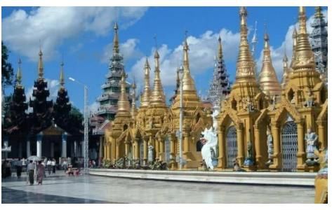 为什么在泰国旅游,水果店老板递过来的白手套不要接?