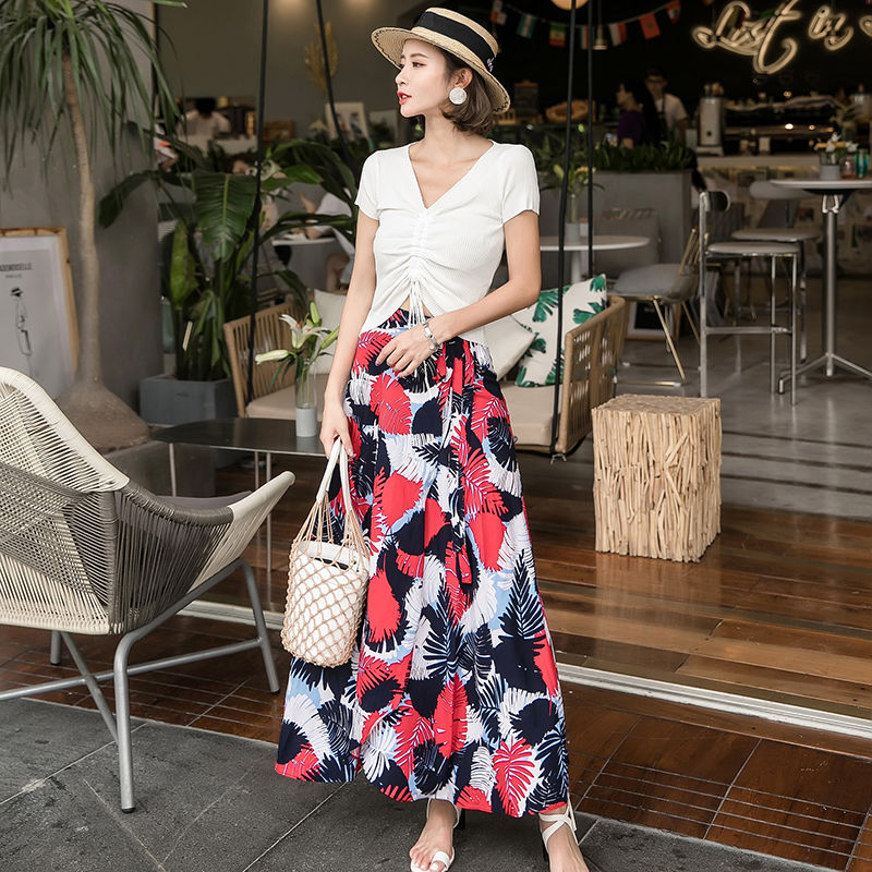 妈妈48了,说是70后都没人信,只因穿这裙子,美得刚刚好