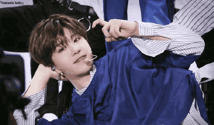 范冰冰含泪公开范丞丞身世之谜, 王思聪再放实锤求证洪金宝