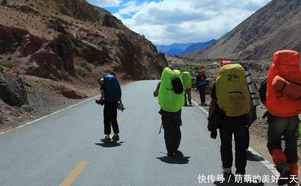 川藏线“穷游”:真的像表面那么光鲜亮丽?这些“交易”可曾了解