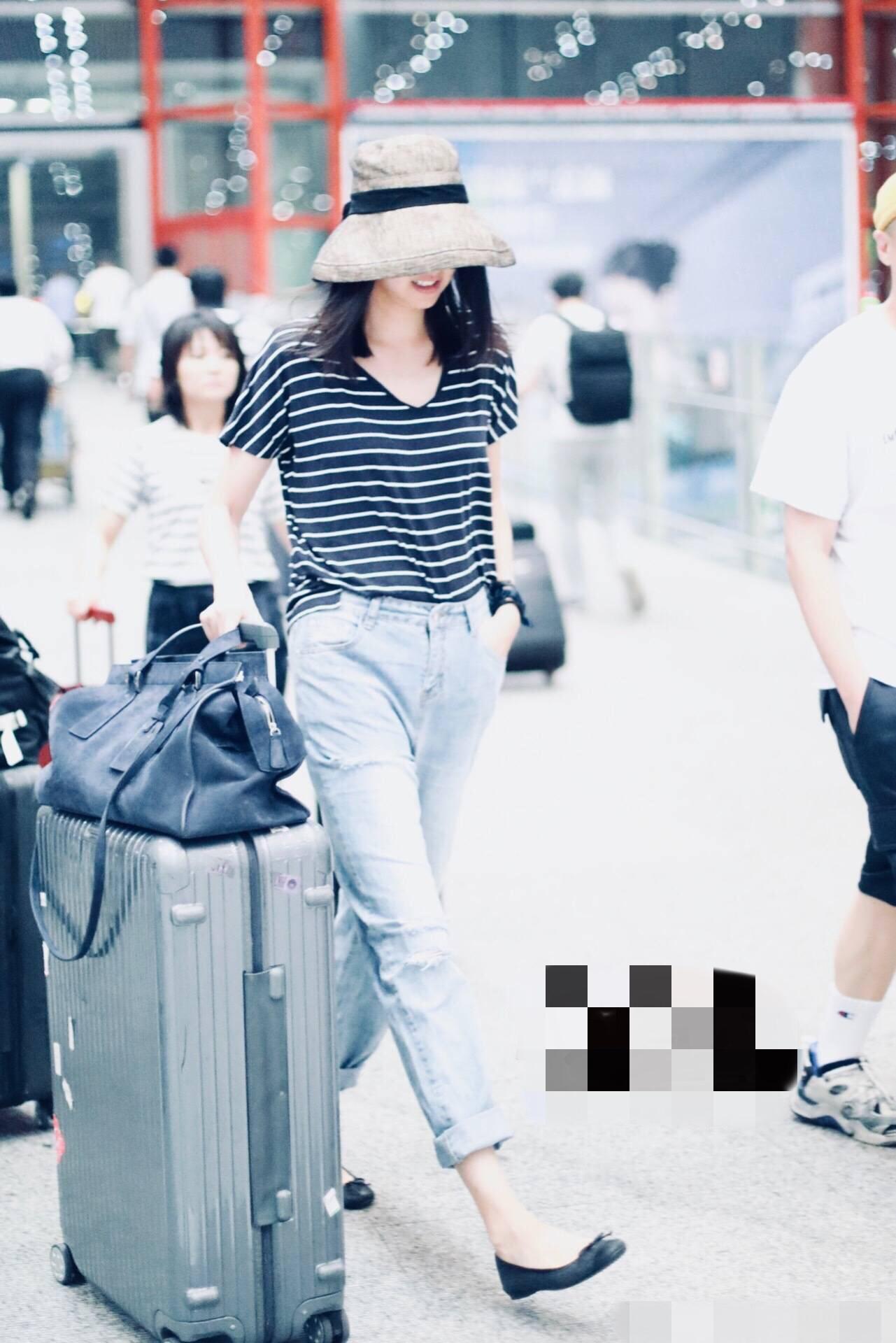 张梓琳的大长腿简直要“逆天”了,网友:这才是真正的腿精