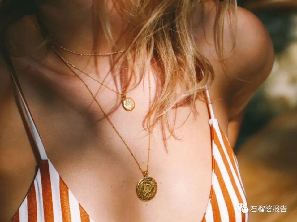 今年最红的一条复古项链，据说可以让人充满勇气