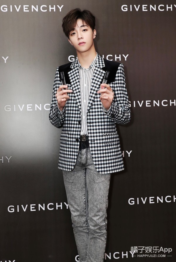 #PINKGANG#不粉所有人，只粉你一人！