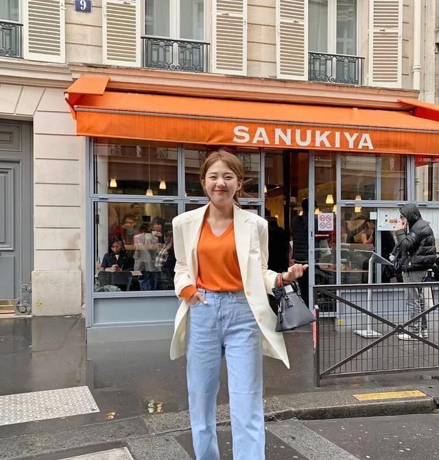  会显得■一衣多穿如何让条纹衬衫穿的不过于休闲