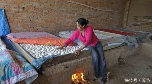 土炕换电炕, “村村热”升级, 冬天不“冷”了, 专家说农民该高兴