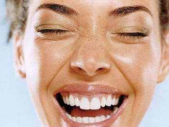 螨虫不挑脸,男女通吃,3种东西搓一搓吸净螨虫!