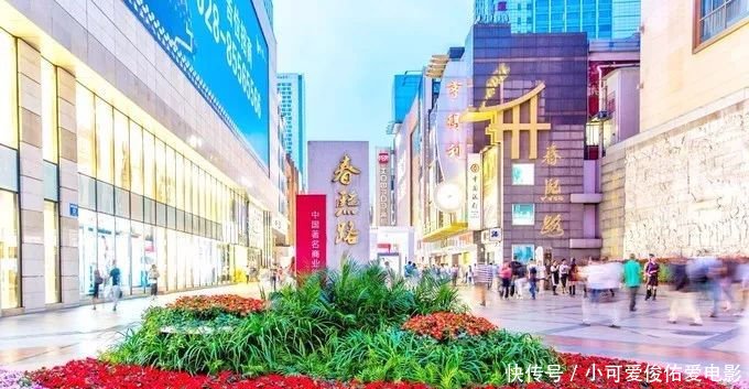 国内最适合穷游的7个地点 要你花最少的钱 看最美的景！