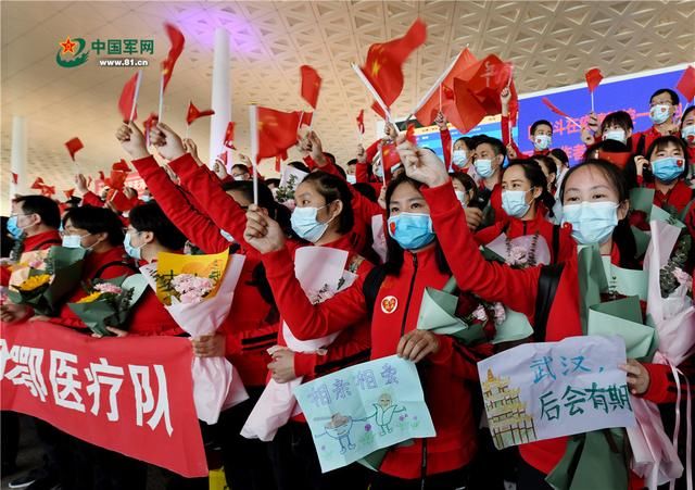  北高速收费站@江城?重启丨解放军报记者全景记录武汉“解封”