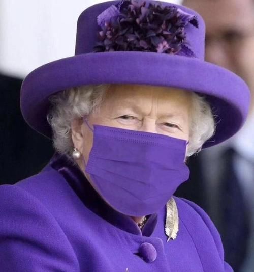  [气质]英国女王教你什么叫时尚？尽管在疫情非常时期也有不一样的时尚