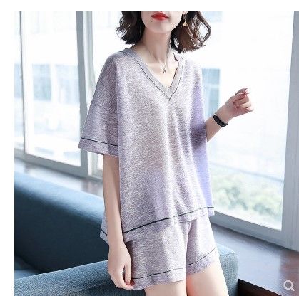 不得了，太美了!三伏天，44岁老婆穿这短裤套装，美得魅力四射