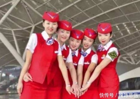 高铁乘务员离职率为何那么高？内部员工说出真相，原因让人同情