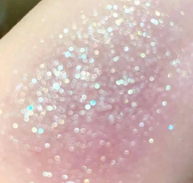  显眼■爆款眼影｜这些香芋紫盘上眼绝美且不显眼肿！